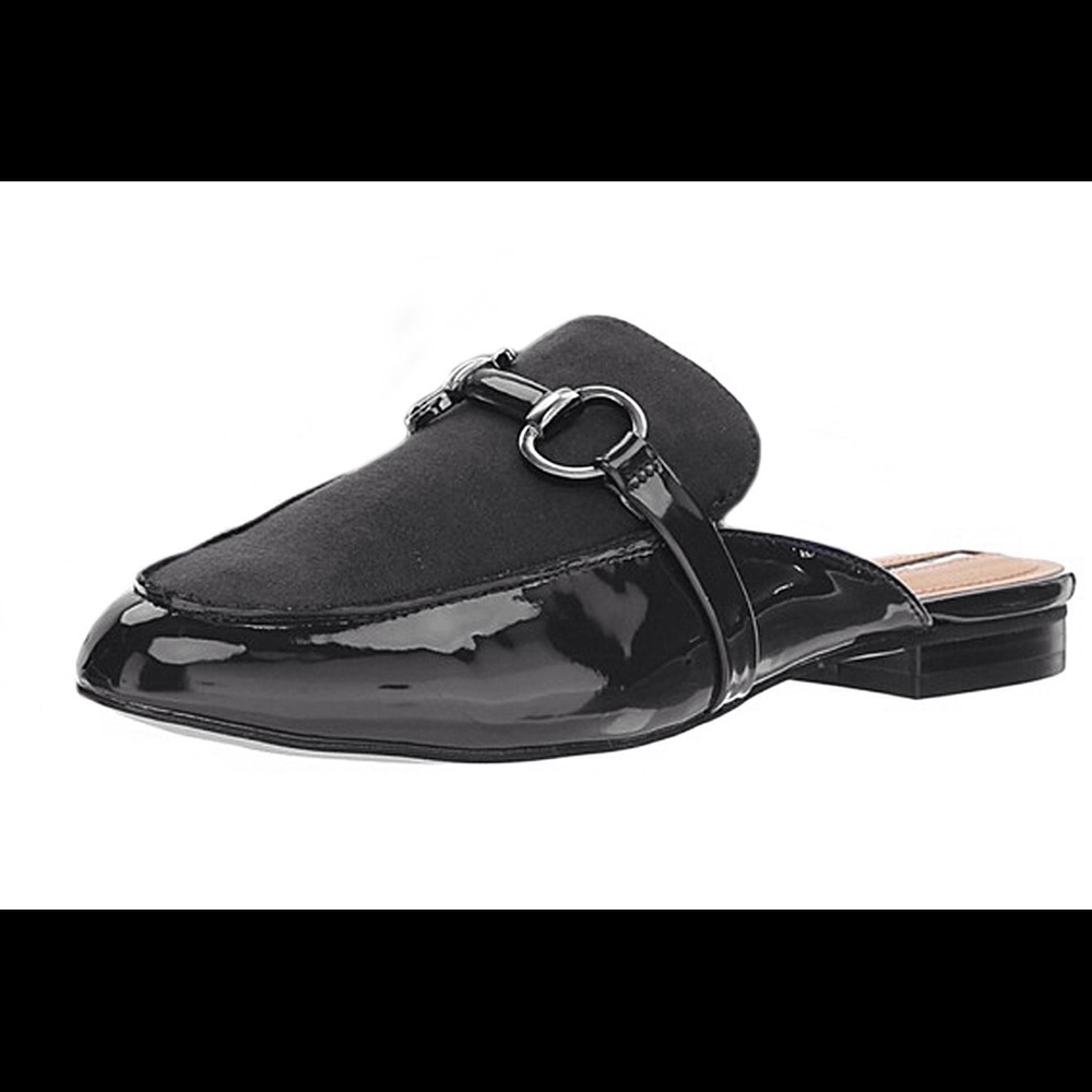 💸 SOLD 💸 Tahari Princetown Leather Slipper Mule
